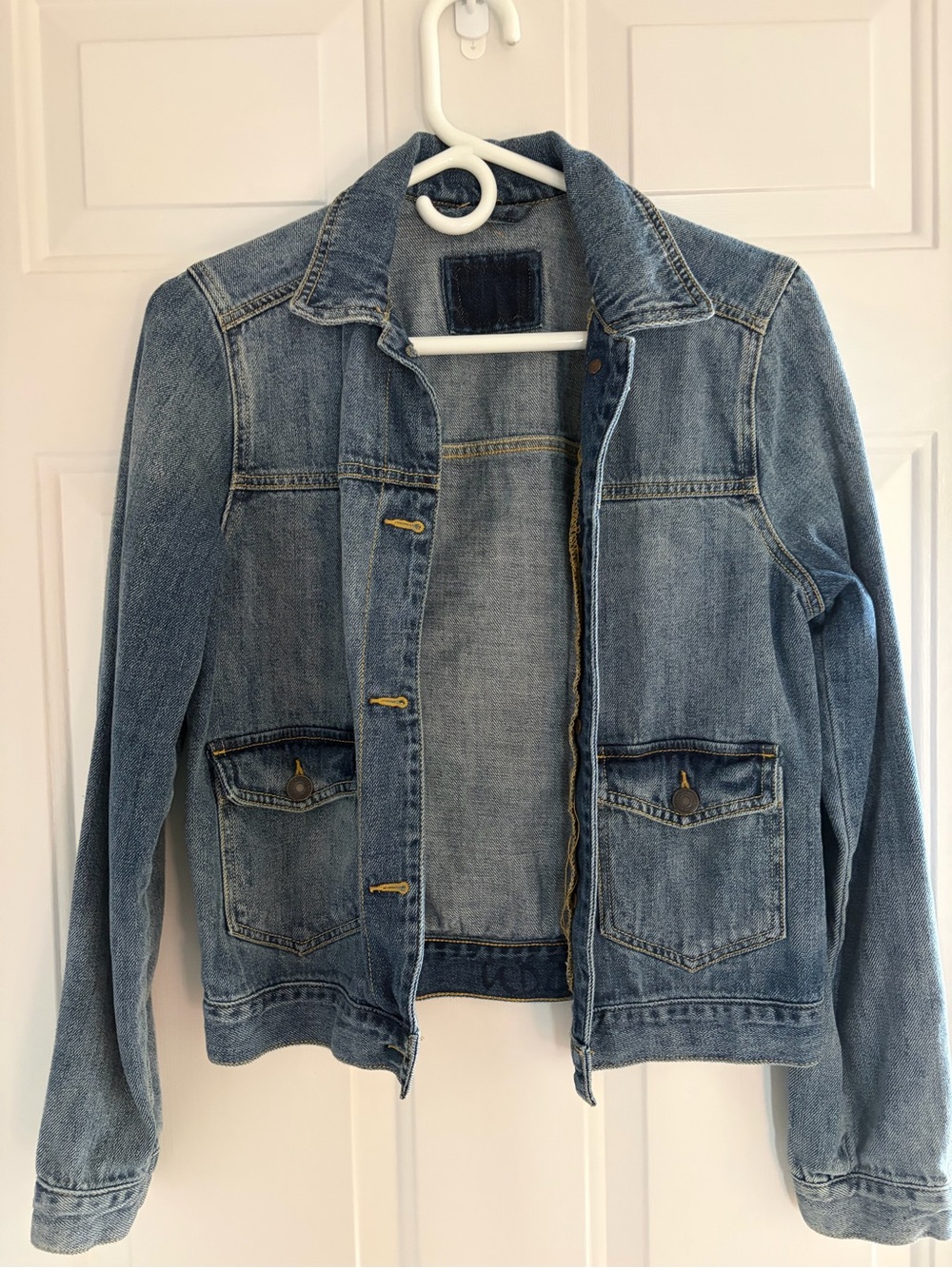 Classic Light Blue Denim Jacket - Women